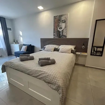 Apartma Darsi Apartment